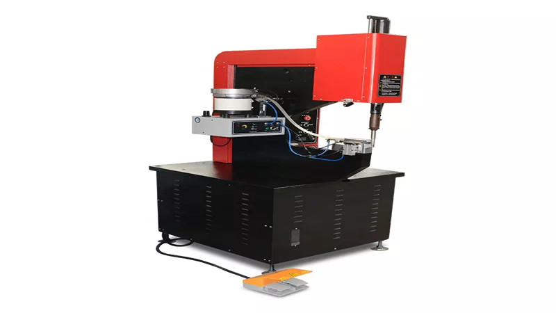 The principle and application range of riveting machine