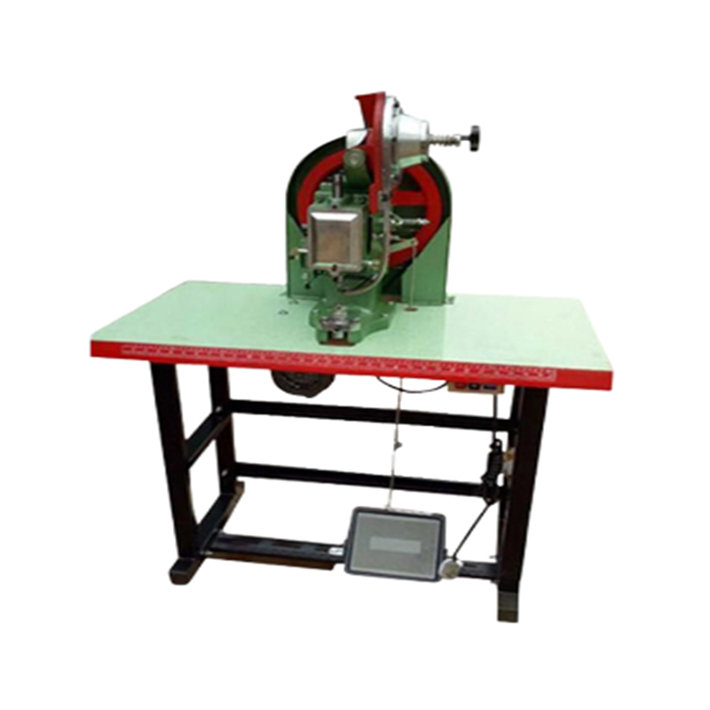 eyelet riveting machine