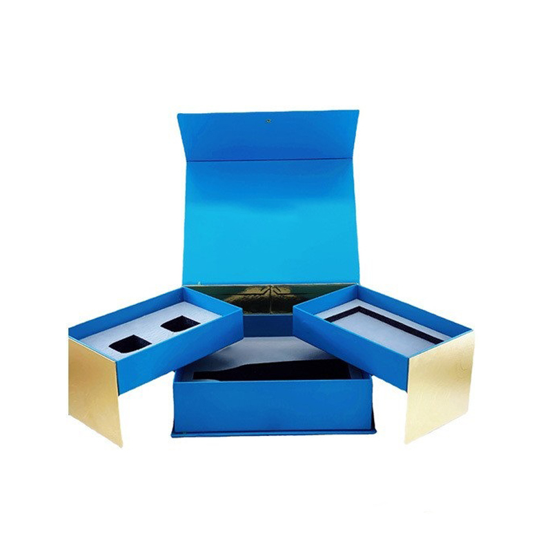 Portable gift box